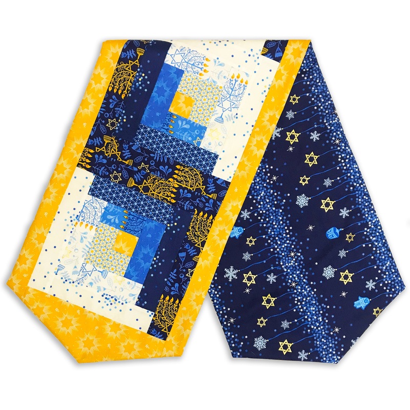 Andover Pre-Cut Log Cabin Table Runner Kit – Festival Of Lights – Navy