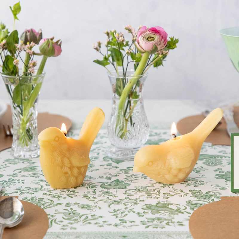 Beeswax Songbirds Candle|Upright|Pecking