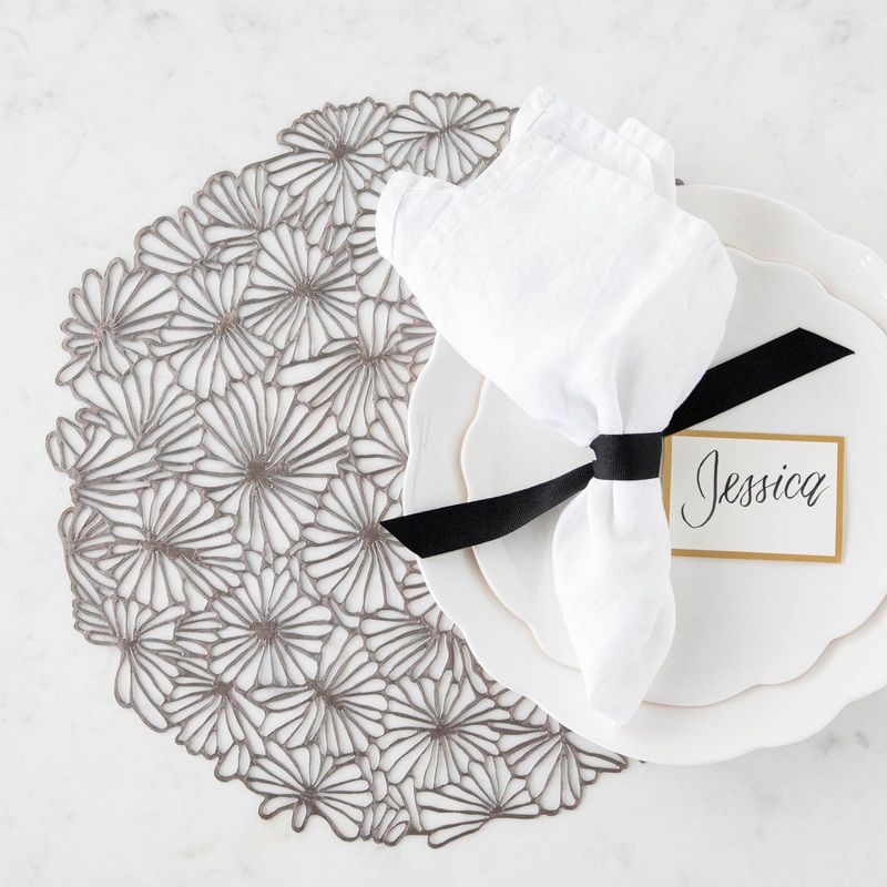 Pressed Daisy Mat|Gunmetal|Gilded|Black
