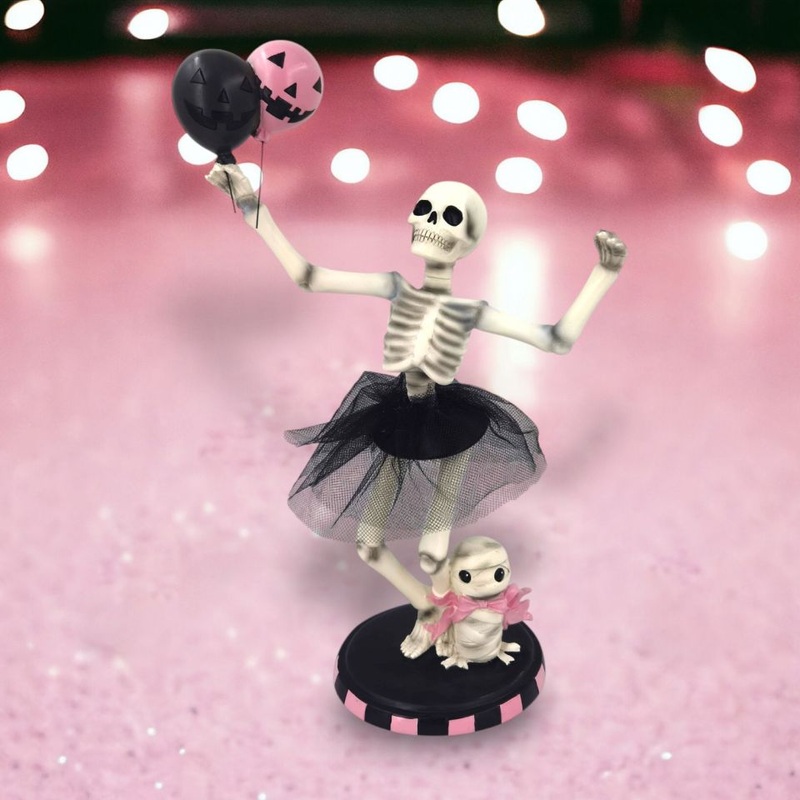 Ghoul Skeleton w/Balloons, 12