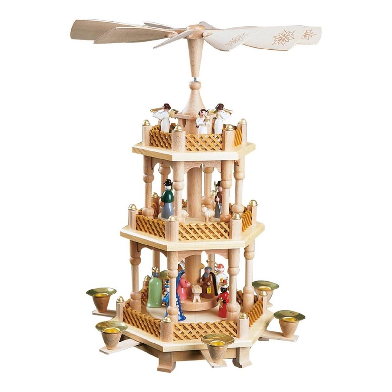Richard Glaesser Pyramid – 3 tiers – Nativity – 17.25