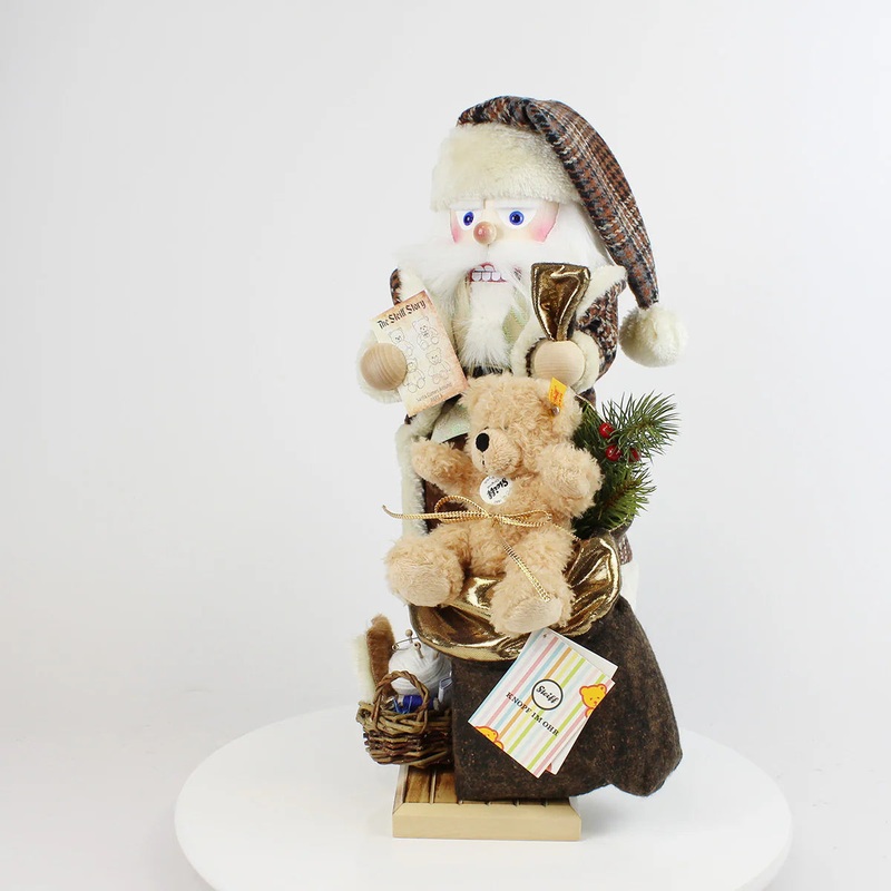 Santa Comes Around Nutcracker Figurine – Part 3, 18