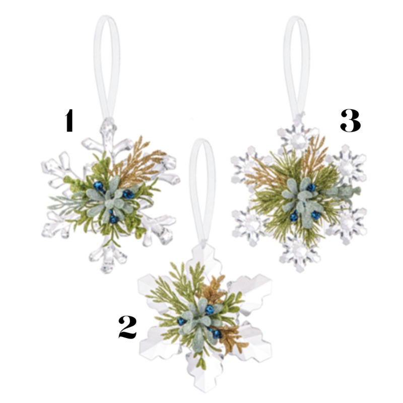 4.5 Mistletoe Snowflake Ornament (sold individually)