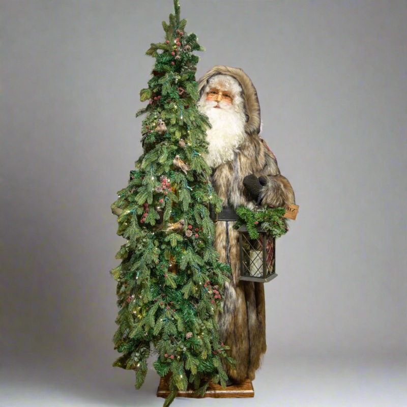 Father Christmas Large Figurine – Winter Berry, 57
