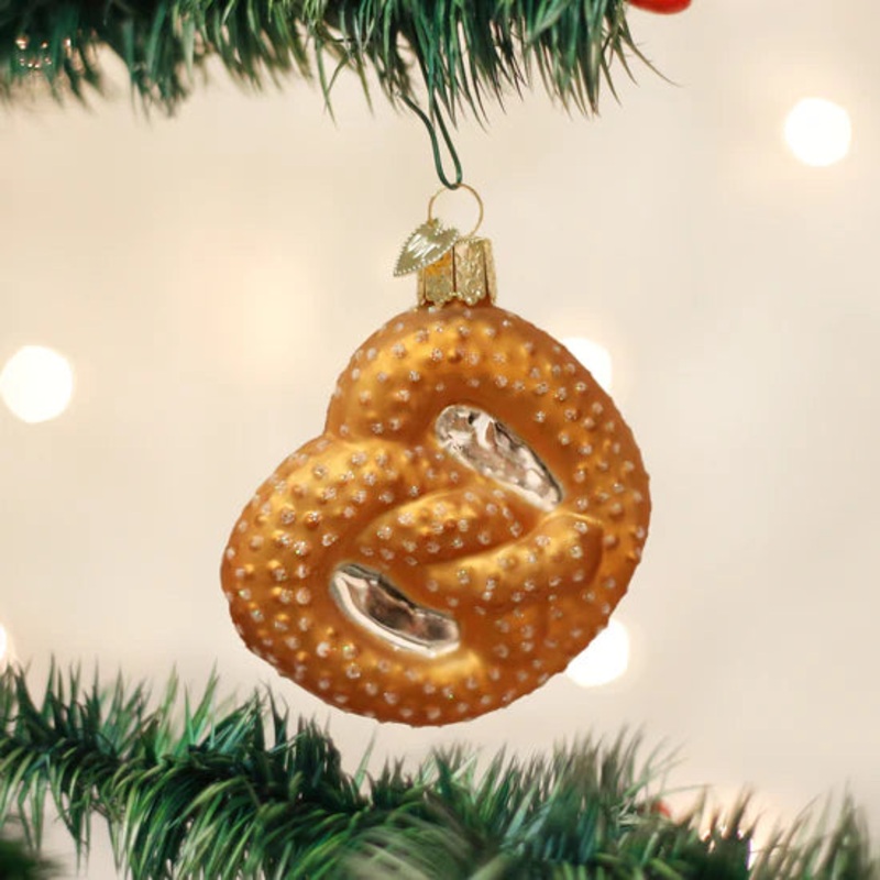 Pretzel Glass Ornament, 3