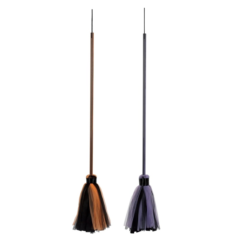 With Broom 37 | 1 ct